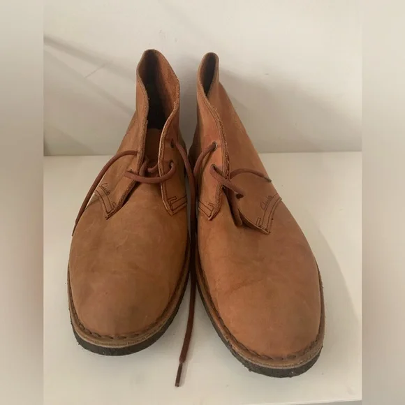 Clarks | Shoes | Mens Tan Clarks Chukka Or Desert Boots Size 